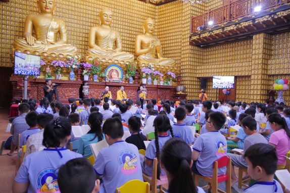 Tổng Kết Chương Trình  Cúng Dường Trai Phạn Và Hộ Trì Cho Khóa Tu (Gn3)