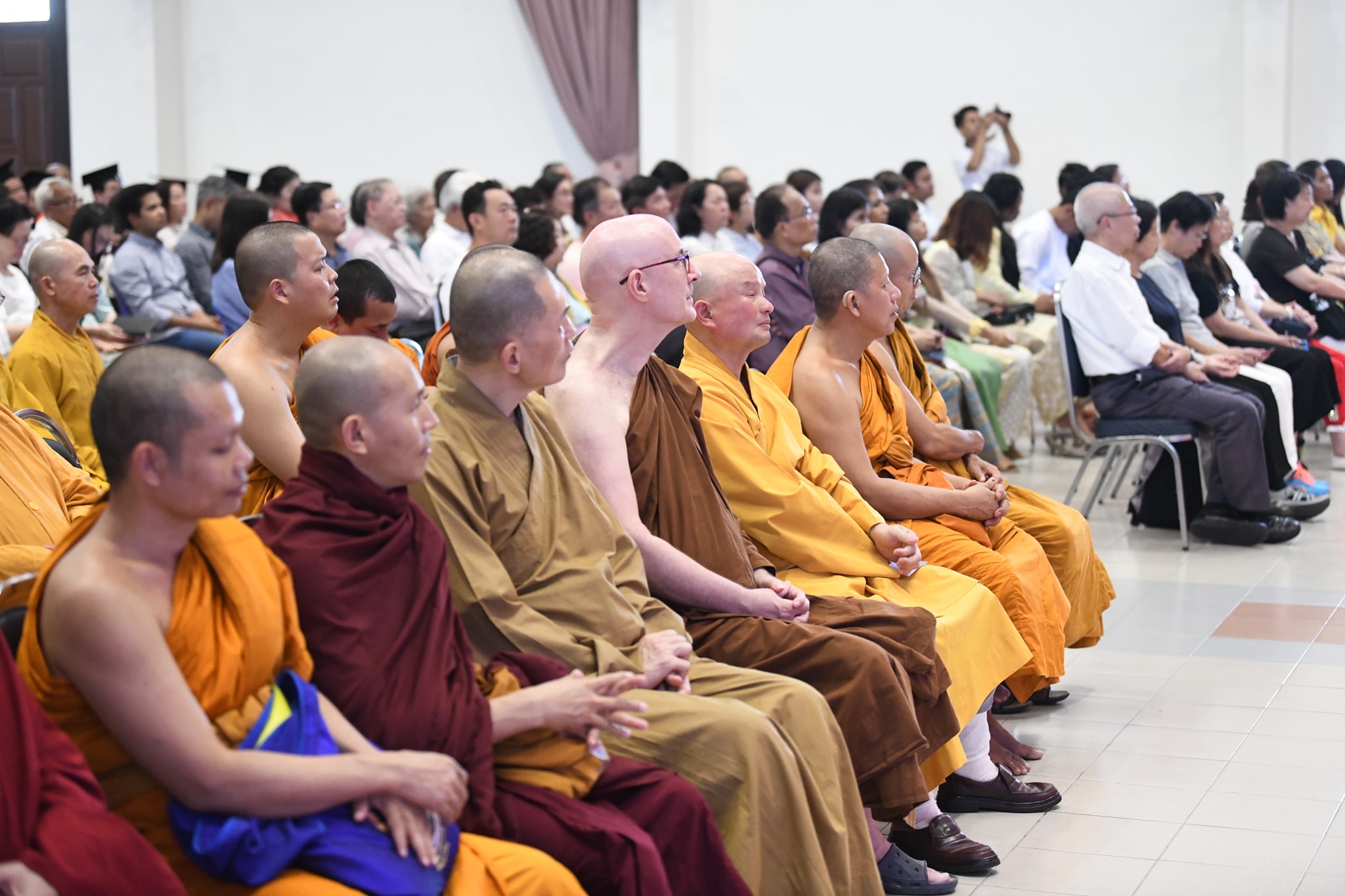 TT. Thích Nhật Từ Nhận “Giải Thưởng Nhà Giáo Dục Xuất Sắc” Từ Trường Đại Học Phật Học Quốc Tế, Thái Lan