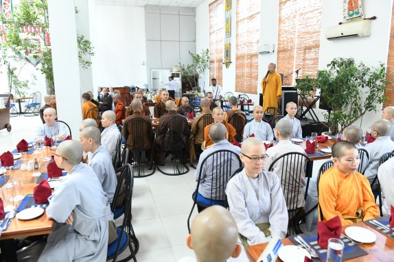 Tổng Kết Chương Trình Cúng Dường Và Từ Thiện Ở Sri Lanka Tháng 7/2019 (C223)
