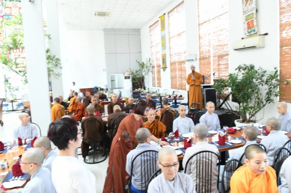 Tổng Kết Chương Trình Cúng Dường Và Từ Thiện Ở Sri Lanka Tháng 7/2019 (C223)