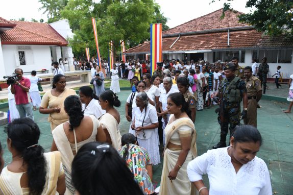 Tổng Kết Chương Trình Cúng Dường Và Từ Thiện Ở Sri Lanka Tháng 7/2019 (C223)