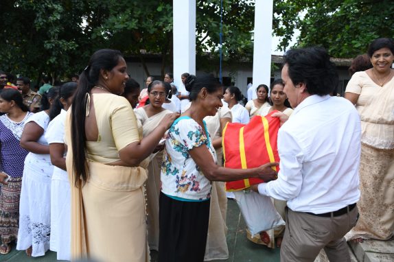 Tổng Kết Chương Trình Cúng Dường Và Từ Thiện Ở Sri Lanka Tháng 7/2019 (C223)