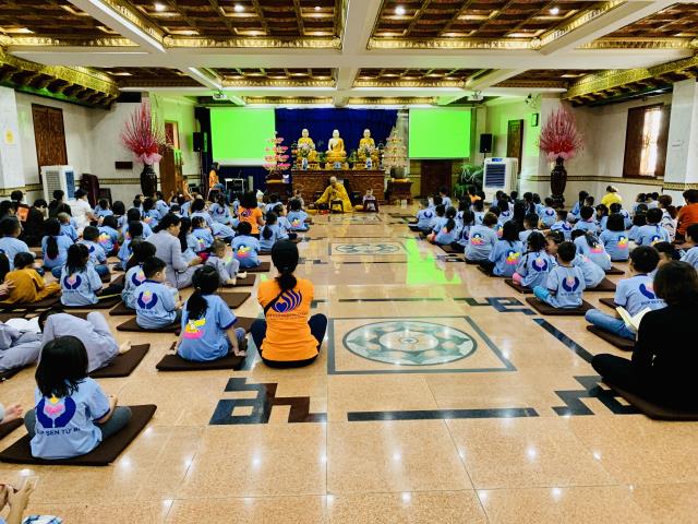 TP. HCM: Tổng Diễn Tập Lễ Rửa Chân Trong Khóa Tu Búp Sen Từ Bi Tại Chùa Giác Ngộ