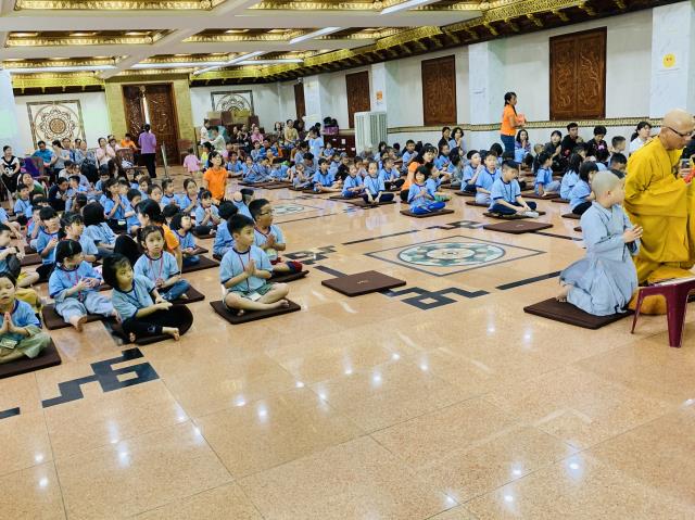 TP. HCM: Tổng Diễn Tập Lễ Rửa Chân Trong Khóa Tu Búp Sen Từ Bi Tại Chùa Giác Ngộ