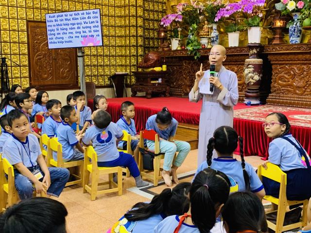 TP. HCM: Tổng Diễn Tập Lễ Rửa Chân Trong Khóa Tu Búp Sen Từ Bi Tại Chùa Giác Ngộ