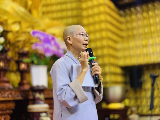 TP. HCM: Tổng Diễn Tập Lễ Rửa Chân Trong Khóa Tu Búp Sen Từ Bi Tại Chùa Giác Ngộ