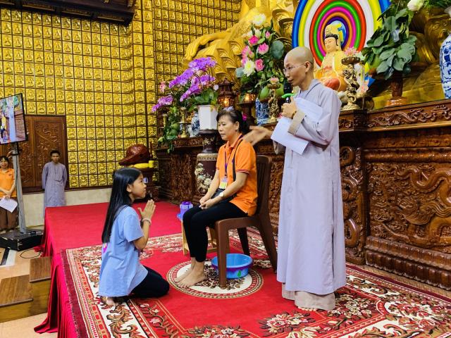 TP. HCM: Tổng Diễn Tập Lễ Rửa Chân Trong Khóa Tu Búp Sen Từ Bi Tại Chùa Giác Ngộ