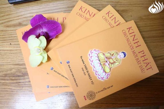 Tổng Kết Chương Trình Ấn Tống 40.000 Bản “Kinh Phật Cho Người Mới Bắt Đầu” (C210)