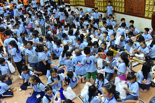Tổng Kết Chương Trình Trao Quà Cho Trẻ Em Phường 3, Quận 10  Nhân Ngày Quốc Tế Thiếu Nhi (C212)