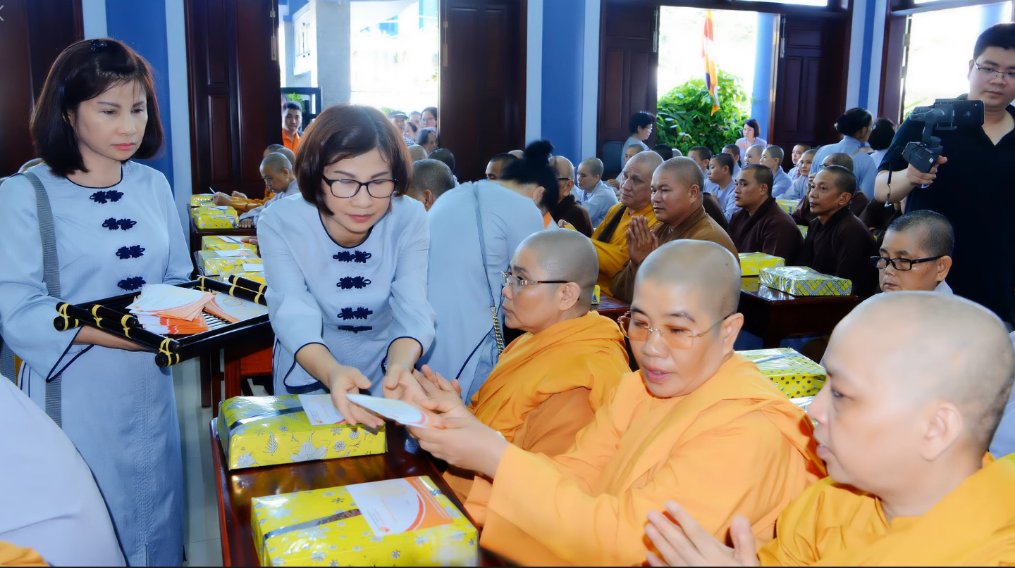 Tổng Kết Chương Trình  Cúng Dường Trường Hạ Đại Tòng Lâm (C216)