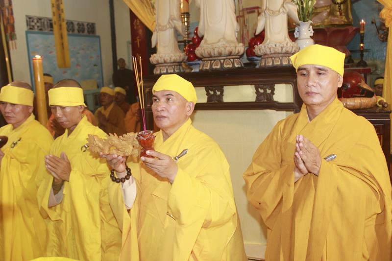 Đồng Tháp: Lễ nhập kim quan cố HT.Thích Thiện Năng