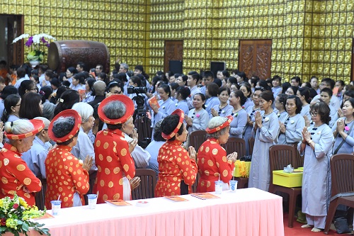 Tổng Kết Chương Trình Vu Lan Báo Hiếu Và Dâng Y Cúng Dường Trai Tăng Chùa Giác Ngộ (Pl.2563 - Dl. 2019) (C224)