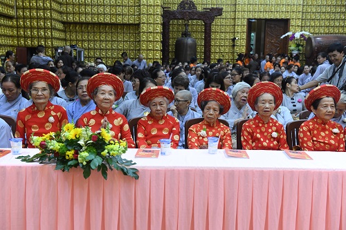 Tổng Kết Chương Trình Vu Lan Báo Hiếu Và Dâng Y Cúng Dường Trai Tăng Chùa Giác Ngộ (Pl.2563 - Dl. 2019) (C224)