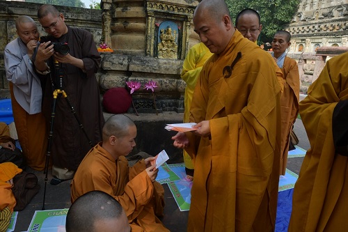 Tổng Kết Chương Trình  Cúng Dường Tăng Ni Du Học Và Từ Thiện Ấn Độ (C234)