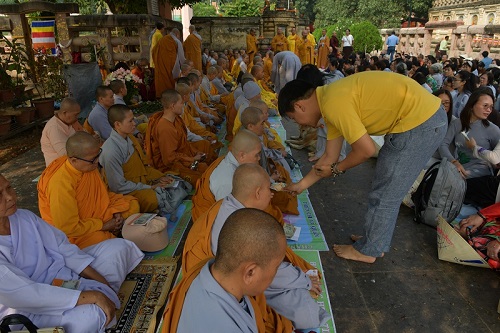 Tổng Kết Chương Trình  Cúng Dường Tăng Ni Du Học Và Từ Thiện Ấn Độ (C234)