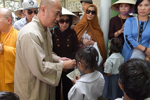 Tổng Kết Chương Trình  Cúng Dường Tăng Ni Du Học Và Từ Thiện Ấn Độ (C234)