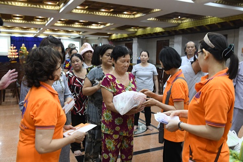 Tổng Kết Chương Trình Vu Lan Báo Hiếu Và Dâng Y Cúng Dường Trai Tăng Chùa Giác Ngộ (Pl.2563 - Dl. 2019) (C224)