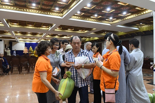 Tổng Kết Chương Trình Vu Lan Báo Hiếu Và Dâng Y Cúng Dường Trai Tăng Chùa Giác Ngộ (Pl.2563 - Dl. 2019) (C224)