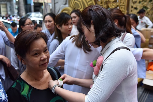 Tổng Kết Chương Trình Vu Lan Báo Hiếu Và Dâng Y Cúng Dường Trai Tăng Chùa Giác Ngộ (Pl.2563 - Dl. 2019) (C224)