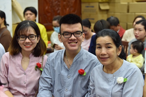 Tổng Kết Chương Trình Vu Lan Báo Hiếu Và Dâng Y Cúng Dường Trai Tăng Chùa Giác Ngộ (Pl.2563 - Dl. 2019) (C224)