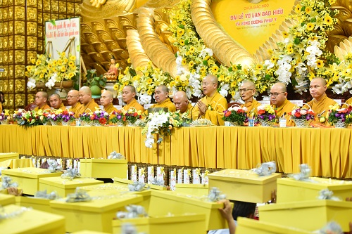 Tổng Kết Chương Trình Vu Lan Báo Hiếu Và Dâng Y Cúng Dường Trai Tăng Chùa Giác Ngộ (Pl.2563 - Dl. 2019) (C224)