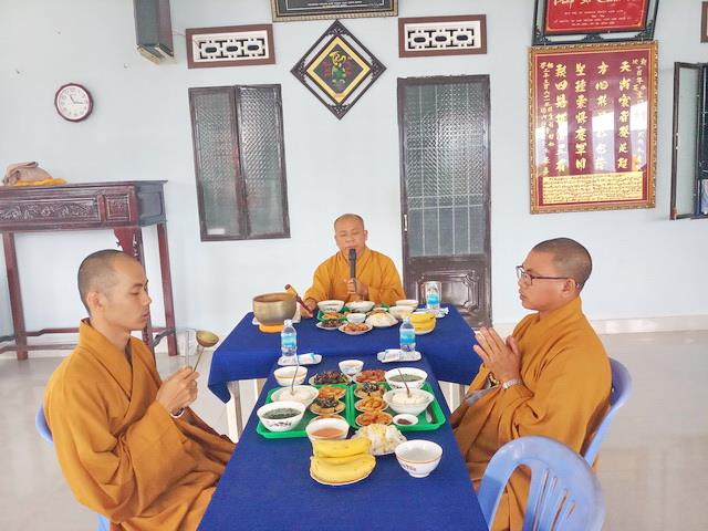 Khánh Hòa: Chùa Linh Sơn Pháp Ấn Khóa Tu Niệm Phật 1 Ngày