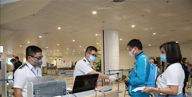 Tương Ngộ - Cách Ly