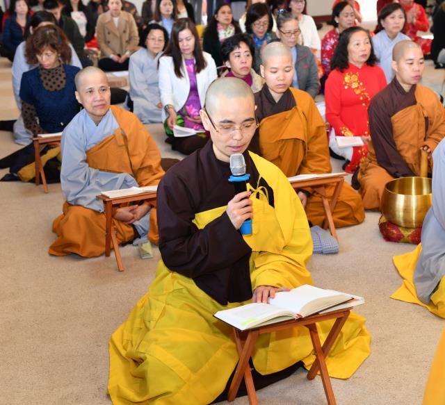 Tiếng Trống Lân &amp; Pháo Nổ Rộn Ràng Mừng Xuân Canh Tý  Tại Chùa Phổ Từ, Hayward, Hoa Kỳ