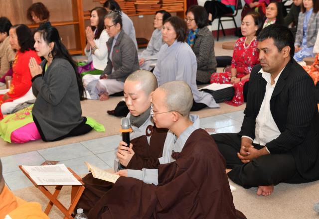Tiếng Trống Lân &amp; Pháo Nổ Rộn Ràng Mừng Xuân Canh Tý  Tại Chùa Phổ Từ, Hayward, Hoa Kỳ
