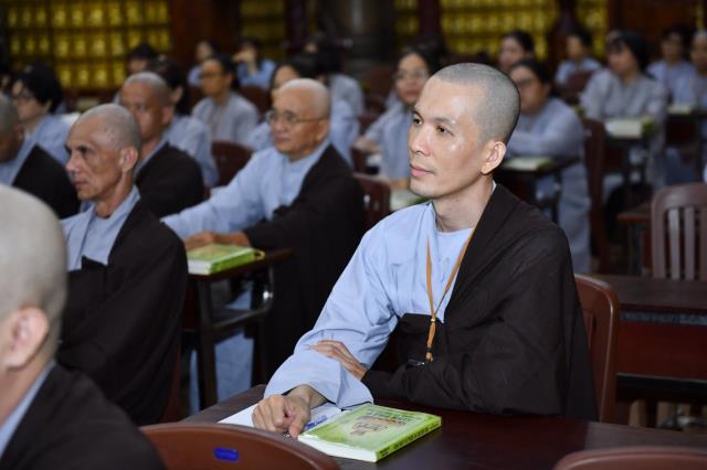 &quot;Vào nhà Như Lai, mặc y Như Lai, ngồi tòa Như Lai&quot; -  bài pháp thoại của ĐĐ. Thích Quảng Tịnh