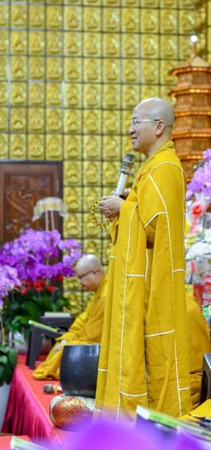 Chùm ảnh: Tụng Kinh và ngồi thiền sáng 17/09/2020