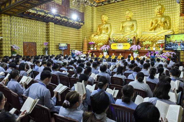 &quot;Bản chất của sự sống là tôn trọng sự sống&quot; - TT. Nhật Từ