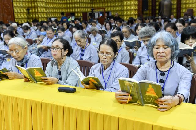 &quot;Bản chất của sự sống là tôn trọng sự sống&quot; - TT. Nhật Từ