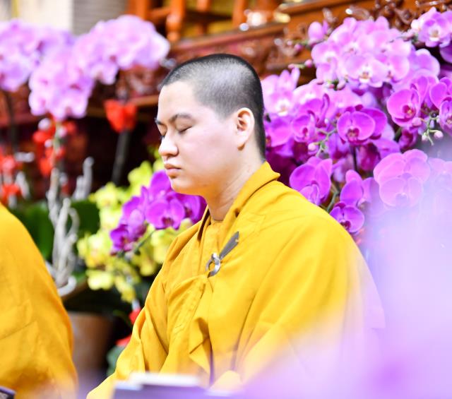 Không khí trung thu tràn ngập khóa tu Búp sen từ bi