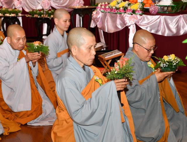 Chùa Đức Viên Trang Nghiêm Tổ Chức Lễ Vu Lan Báo Hiếu Năm 2020