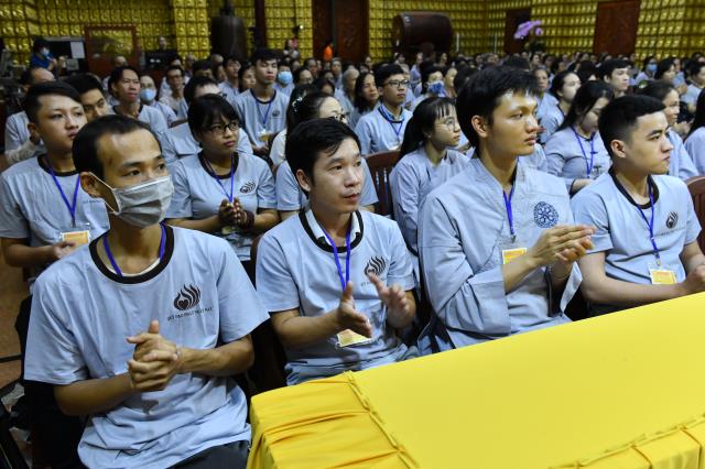 Khi người trẻ tham dự khóa tu
