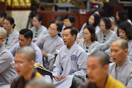 Quỹ Đạo Phật Ngày Nay Cúng Dường Trai Tăng Mùa An Cư Kiết Hạ Tại Chùa Giác Ngộ