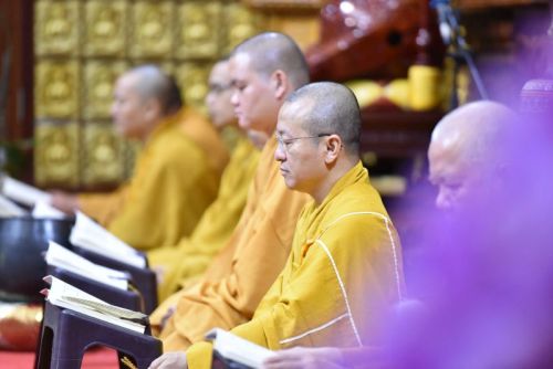 Quỹ Đạo Phật Ngày Nay Cúng Dường Trai Tăng Mùa An Cư Kiết Hạ Tại Chùa Giác Ngộ