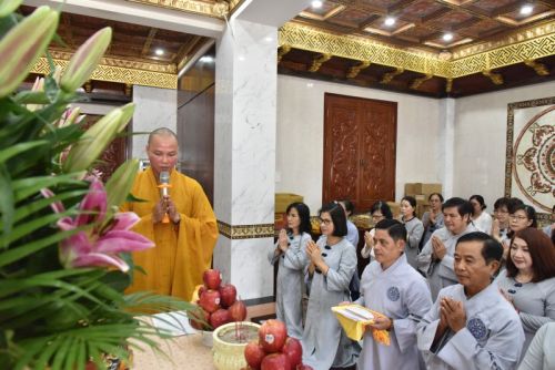 Quỹ Đạo Phật Ngày Nay Cúng Dường Trai Tăng Mùa An Cư Kiết Hạ Tại Chùa Giác Ngộ
