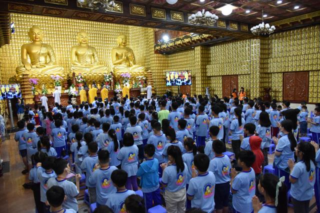 Ươm mầm nuôi dưỡng tâm linh