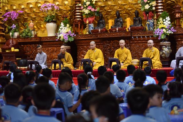 Ươm mầm nuôi dưỡng tâm linh