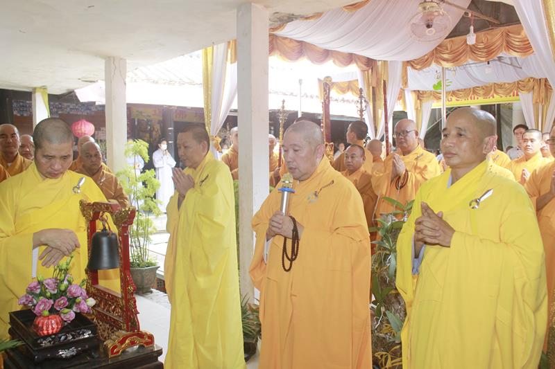 Đồng Tháp: Trang nghiêm lễ nhập kim quan Đại lão Hòa thượng Thích Thiện Huệ