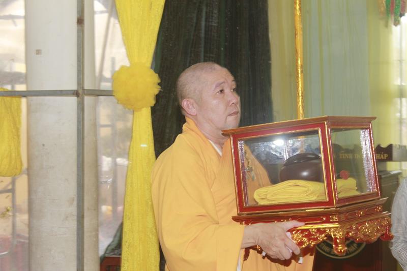 Đồng Tháp: Trang nghiêm lễ nhập kim quan Đại lão Hòa thượng Thích Thiện Huệ