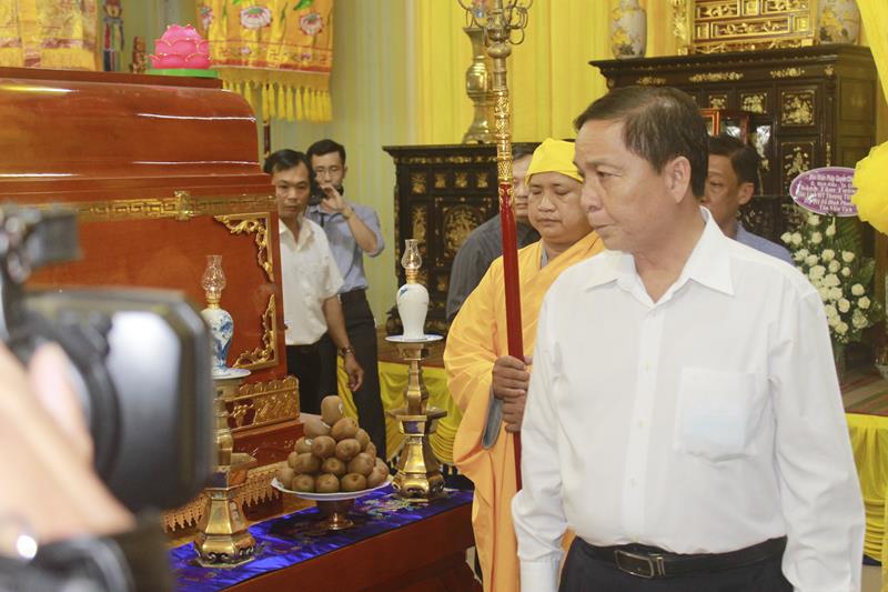 Đồng Tháp: Các đoàn phúng viếng lễ tang cố Đại lão Hòa thượng Thích Thiện Huệ