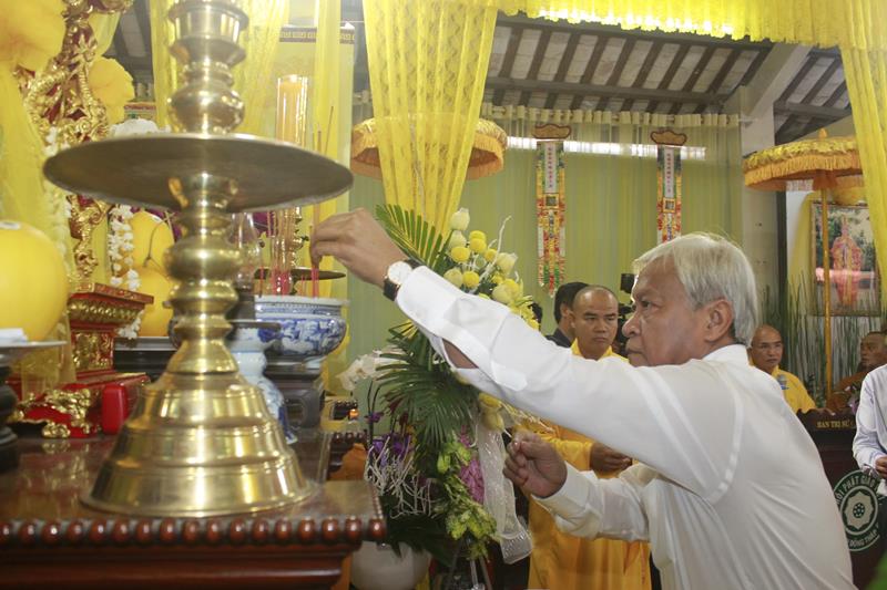 Đồng Tháp: Các đoàn phúng viếng lễ tang cố Đại lão Hòa thượng Thích Thiện Huệ