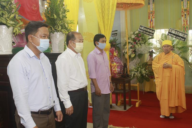 Đồng Tháp: Các đoàn phúng viếng lễ tang cố Đại lão Hòa thượng Thích Thiện Huệ