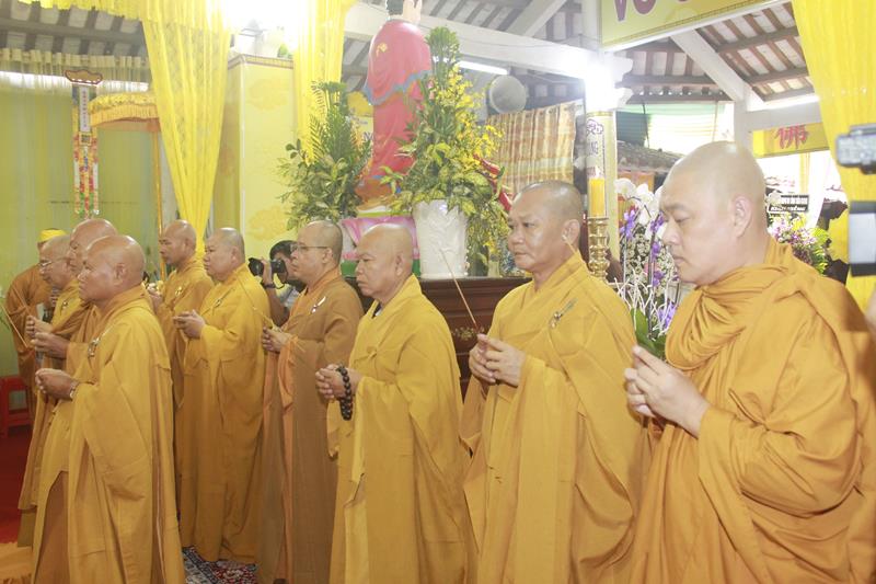 Đồng Tháp: Các đoàn phúng viếng lễ tang cố Đại lão Hòa thượng Thích Thiện Huệ