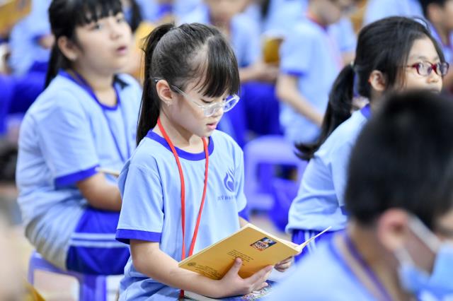 Không khí trung thu tràn ngập khóa tu Búp sen từ bi