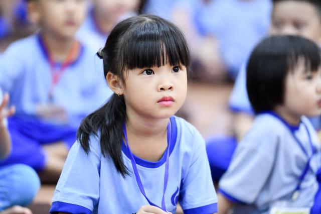 Không khí trung thu tràn ngập khóa tu Búp sen từ bi