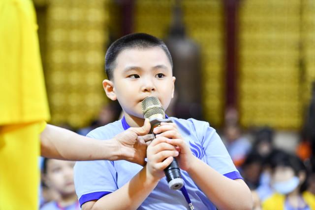 Không khí trung thu tràn ngập khóa tu Búp sen từ bi